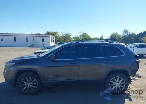 2018 Jeep Cherokee Limited 4X4 z USA, uszkodzony, nr VIN 1C4PJMDB3JD516359